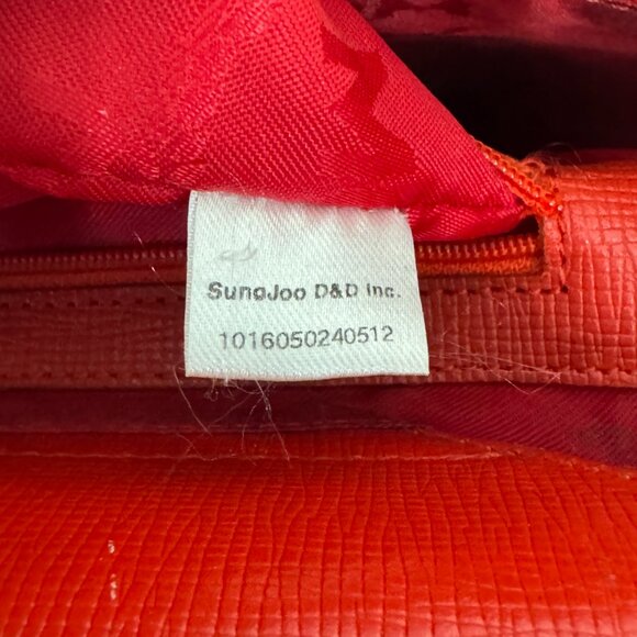 MCM München Red Pebbled Leather Small Tote Bag B9075 - Picture 8 of 16